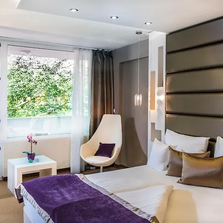 Balaton Szálloda 4*