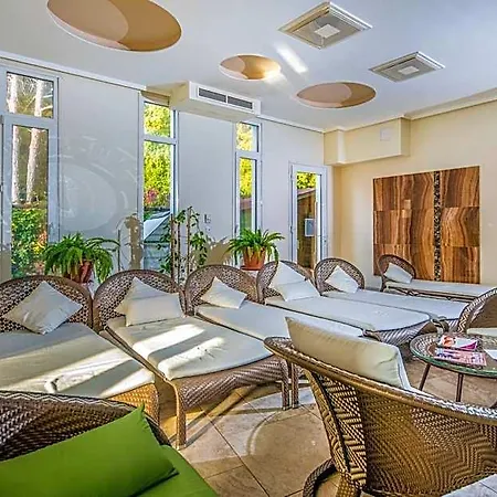 Balaton Otel