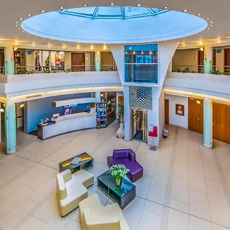 Balaton Szálloda 4*